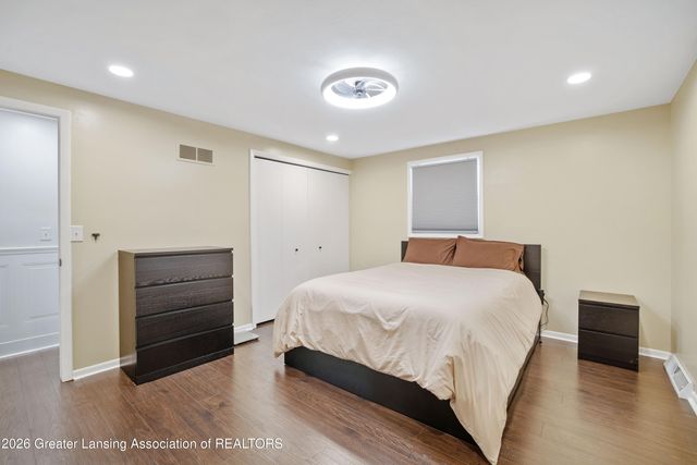 10088 Lafayette Lane, Dimondale, MI 48821