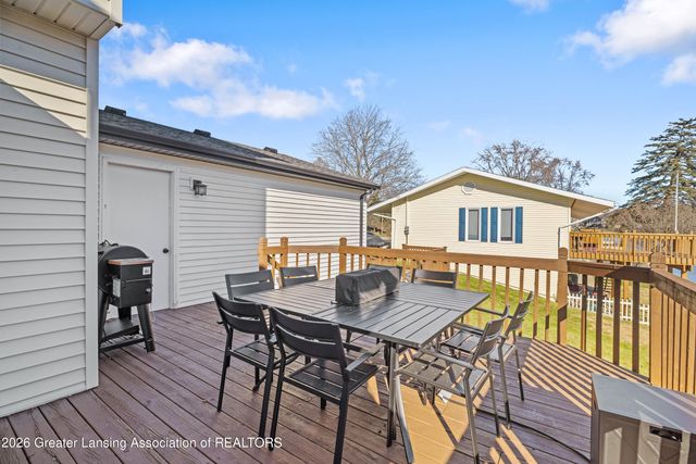 10088 Lafayette Lane, Dimondale, MI 48821