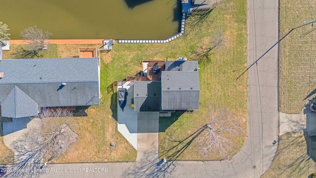 10088 Lafayette Lane, Dimondale, MI 48821