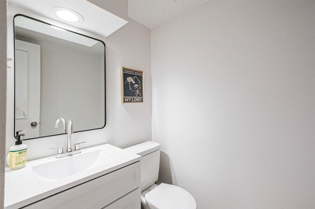 1565 Beaconshire Road, Houston, TX 77077