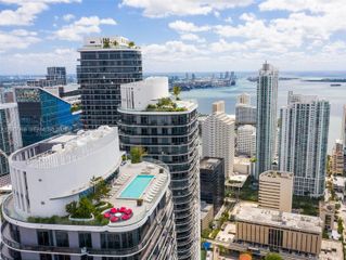 55 SW 9th St 3507, Miami, FL 33130