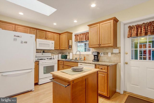 975 HOFFMAN HOME RD, Gettysburg, PA 17325