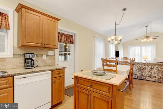 975 HOFFMAN HOME RD, Gettysburg, PA 17325