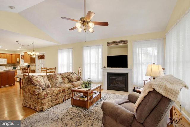 975 HOFFMAN HOME RD, Gettysburg, PA 17325