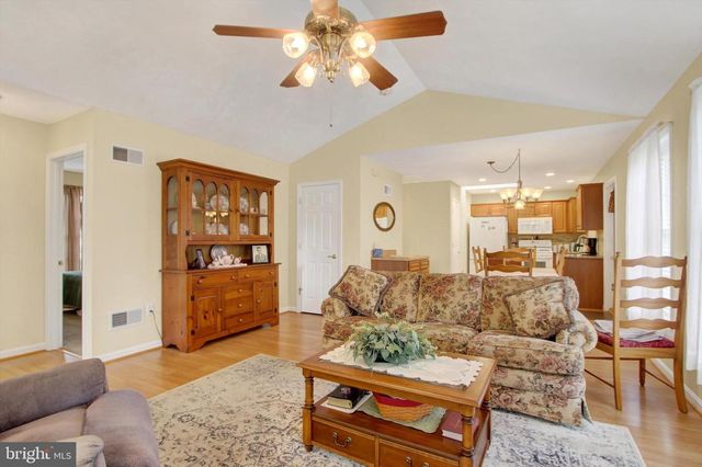 975 HOFFMAN HOME RD, Gettysburg, PA 17325