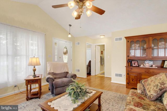 975 HOFFMAN HOME RD, Gettysburg, PA 17325