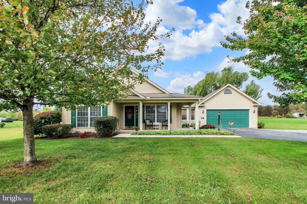 975 HOFFMAN HOME RD, Gettysburg, PA 17325