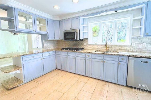 5 Reynolds Circle, Savannah, GA 31406