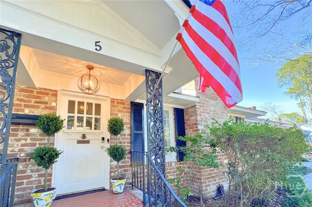 5 Reynolds Circle, Savannah, GA 31406