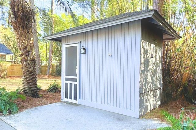 5 Reynolds Circle, Savannah, GA 31406