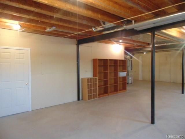 37165 Berkleigh Court, Farmington Hills, MI 48331