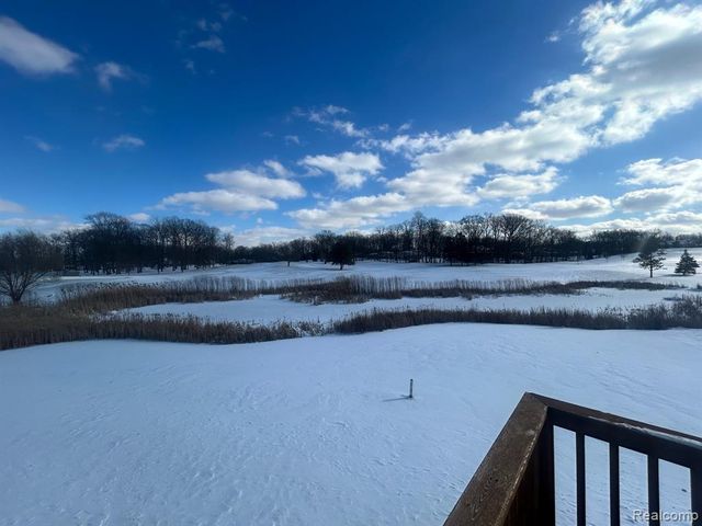 37165 Berkleigh Court, Farmington Hills, MI 48331