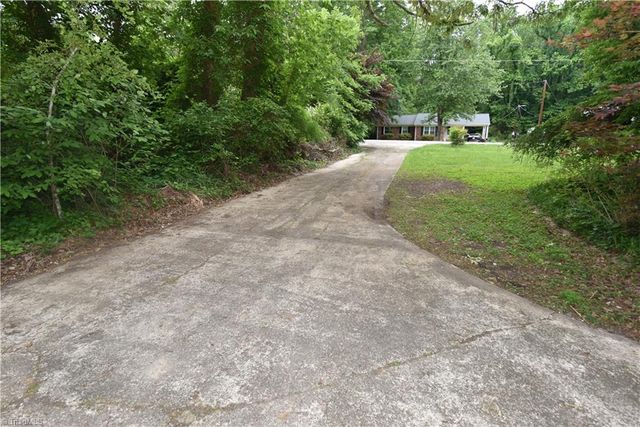 8220 Troxaway Court, Lewisville, NC 27023