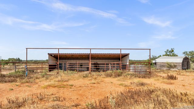 127 offer, Llano, TX 78643