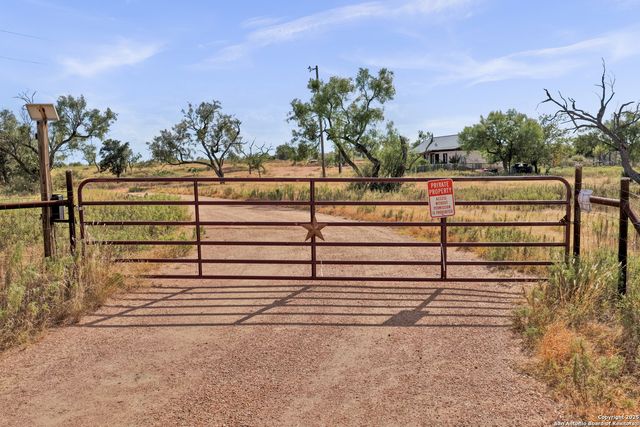 127 offer, Llano, TX 78643