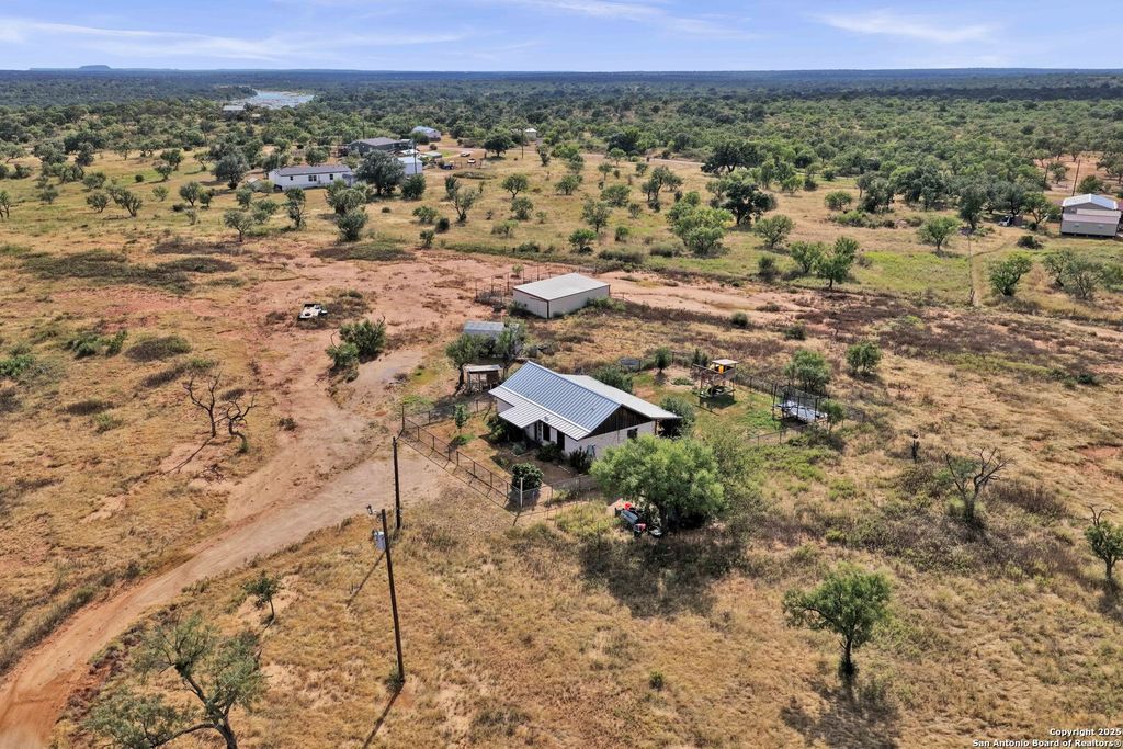 127 offer, Llano, TX 78643