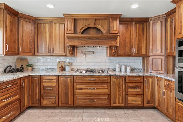 8542 Bayonne, Huntington Beach, CA 92646