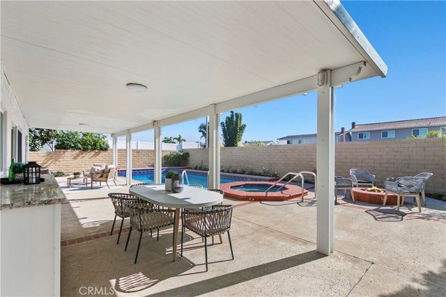 8542 Bayonne, Huntington Beach, CA 92646