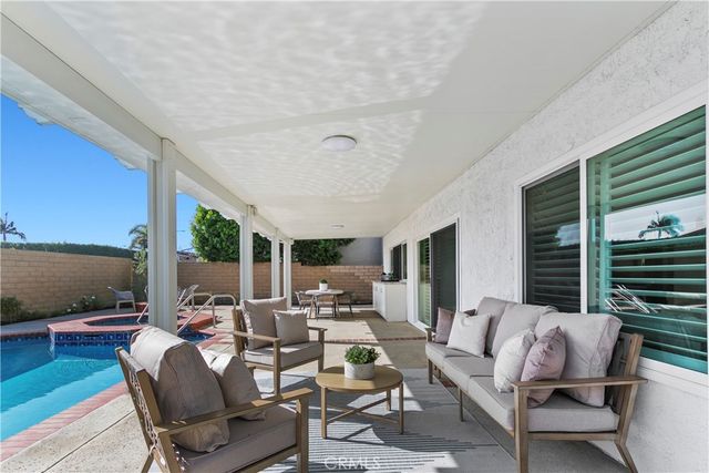 8542 Bayonne, Huntington Beach, CA 92646