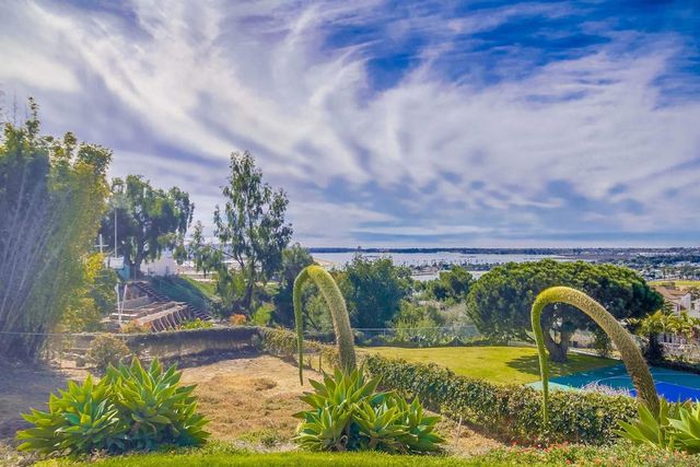 3727 Ticonderoga St, San Diego, CA 92117