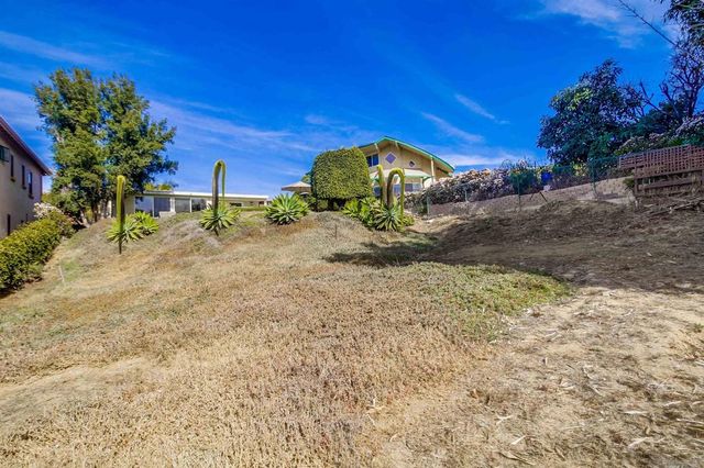 3727 Ticonderoga St, San Diego, CA 92117