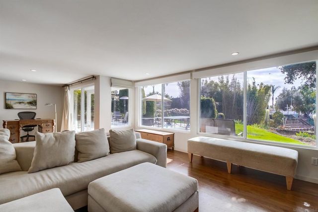 3727 Ticonderoga St, San Diego, CA 92117