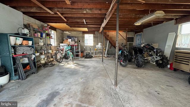 922 LAWNTON TER, Glenolden, PA 19036