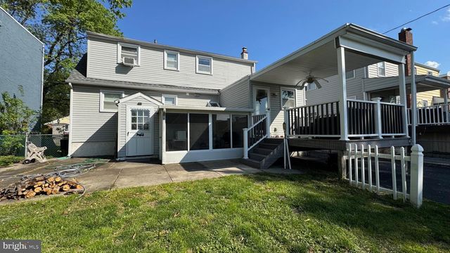 922 LAWNTON TER, Glenolden, PA 19036