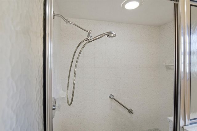 21850 TARTAN STREET, Leesburg, FL 34748