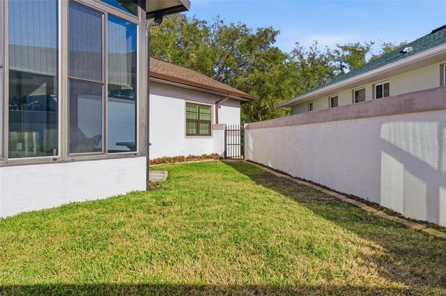 21850 TARTAN STREET, Leesburg, FL 34748