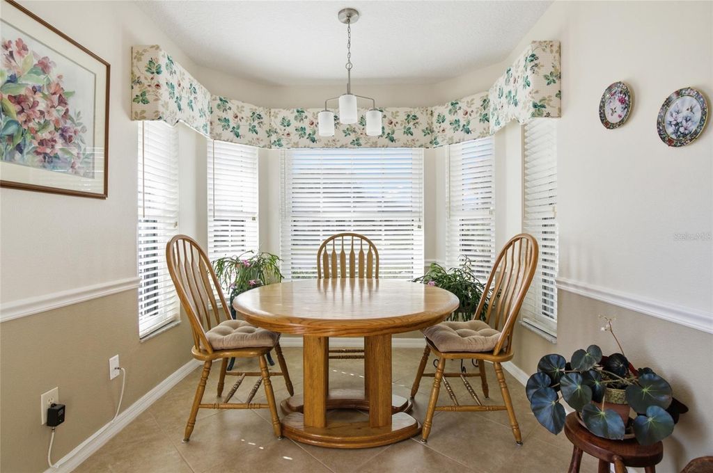 Image 11 of property listing at 21850 TARTAN STREET, Leesburg, FL 34748