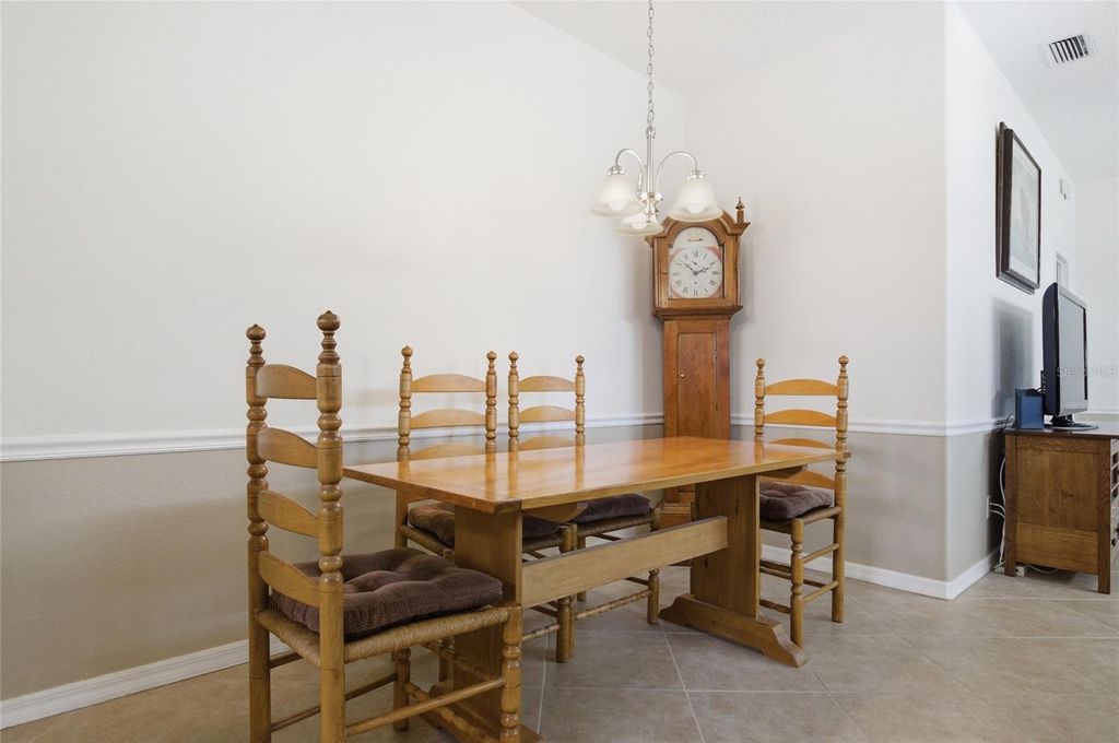 Image 12 of property listing at 21850 TARTAN STREET, Leesburg, FL 34748