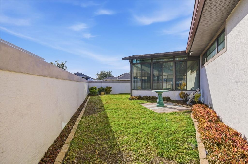 Image 3 of property listing at 21850 TARTAN STREET, Leesburg, FL 34748