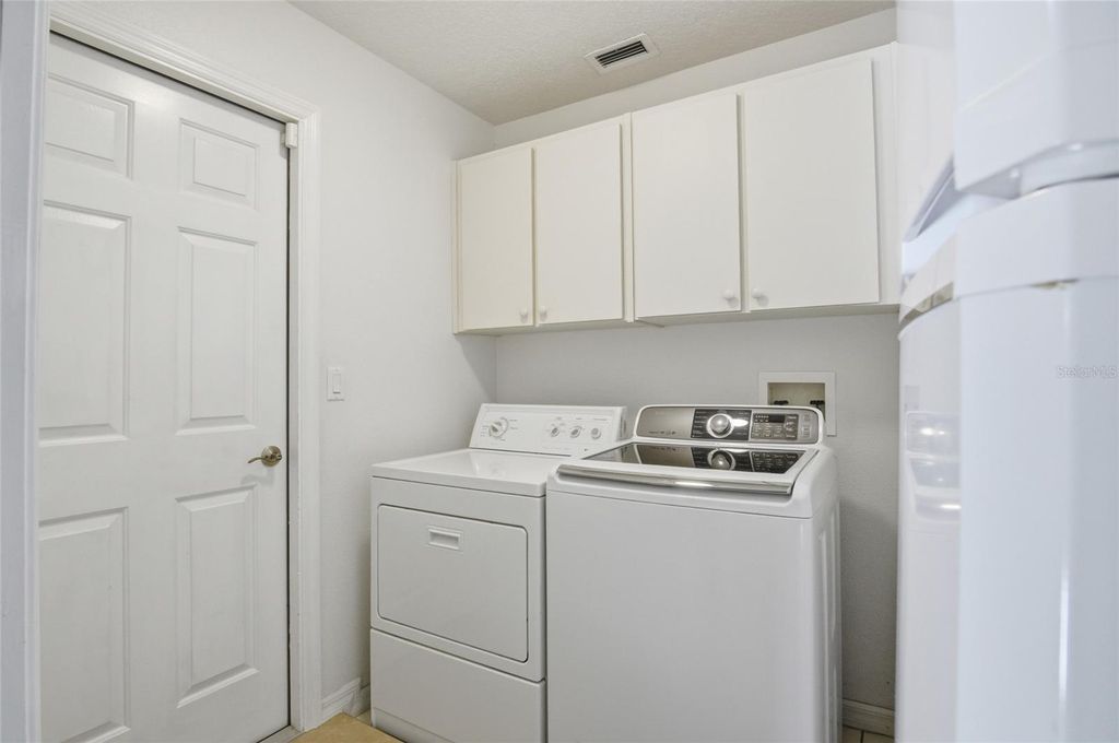 Image 34 of property listing at 21850 TARTAN STREET, Leesburg, FL 34748