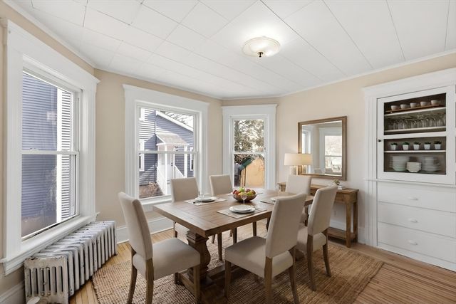 32 Allen Ave, Westfield, MA 01085
