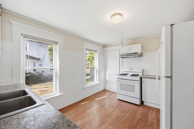 32 Allen Ave, Westfield, MA 01085