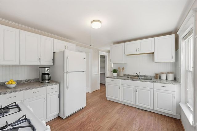 32 Allen Ave, Westfield, MA 01085