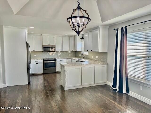 2042 TRENTON COURT, Jefferson City, MO 65109