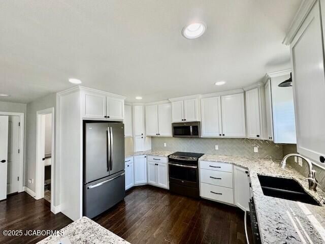 2042 TRENTON COURT, Jefferson City, MO 65109