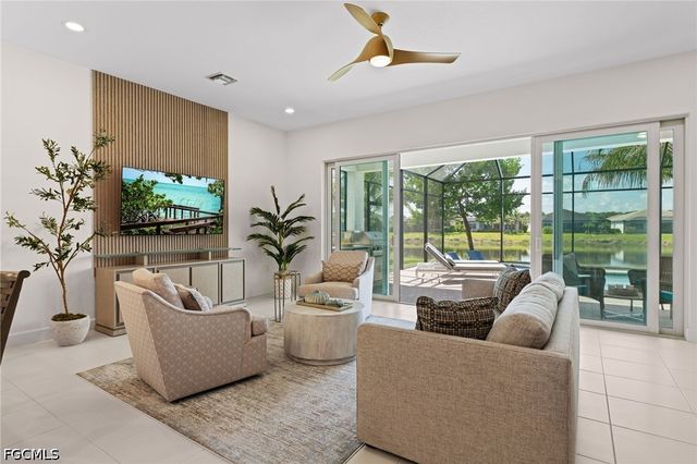 11523 Jacaranda DR, Naples, FL 34120