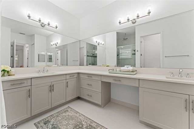 11523 Jacaranda DR, Naples, FL 34120