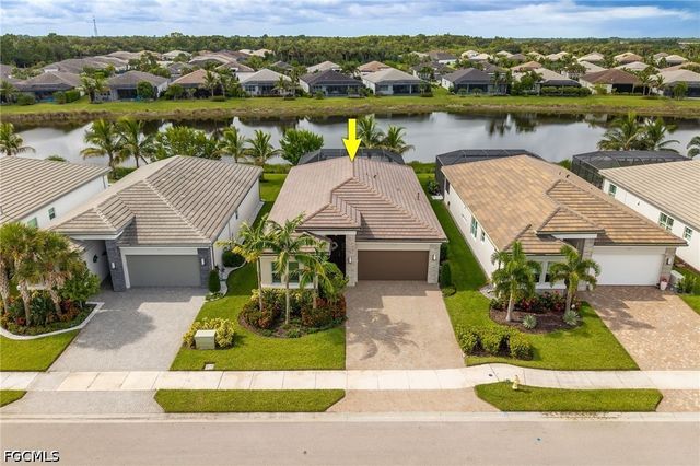 11523 Jacaranda DR, Naples, FL 34120