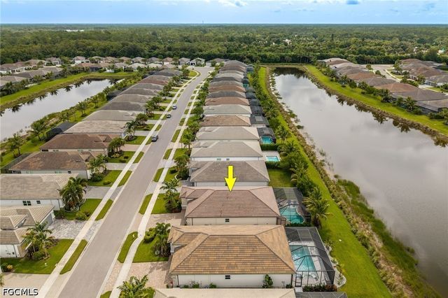 11523 Jacaranda DR, Naples, FL 34120