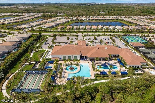 11523 Jacaranda DR, Naples, FL 34120