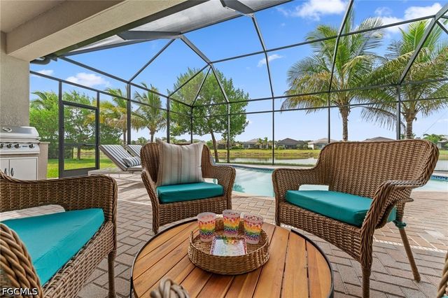 11523 Jacaranda DR, Naples, FL 34120