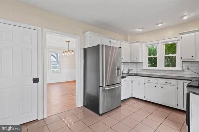 115 S 6TH ST, North Wales, PA 19454