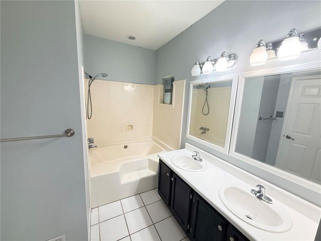 740 Copperfield Drive W, Mobile, AL 36608