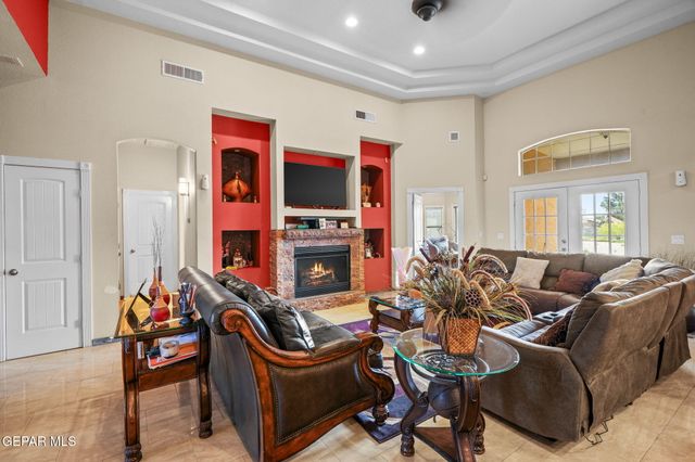 248 S Moon Road, Socorro, TX 79927