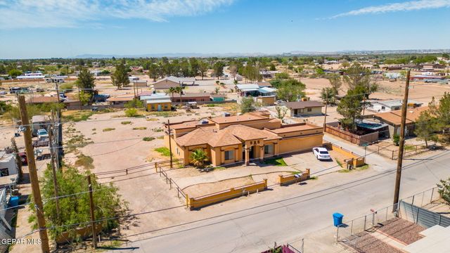 248 S Moon Road, Socorro, TX 79927