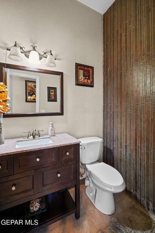 248 S Moon Road, Socorro, TX 79927